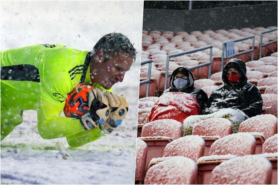 Snehová kalamita počas zápasu  Real Salt Lake - Sporting Kansas City.