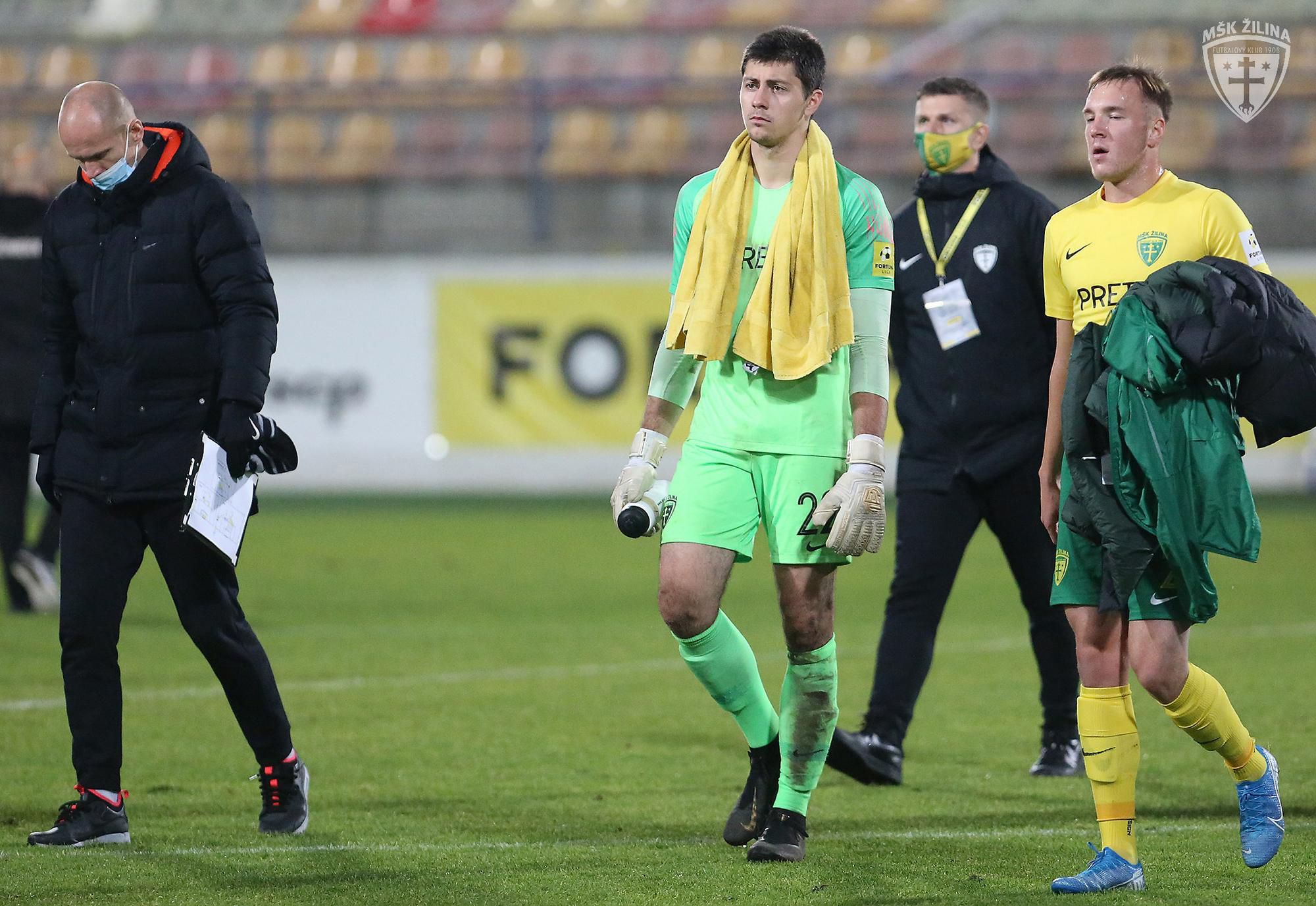 Karol Belaník je bývalý brankár, a tak ho určite obzvlášť teší, ako sa medzi žilinskými žrďami etabloval reprezentant do 21 rokov Samuel Petráš.