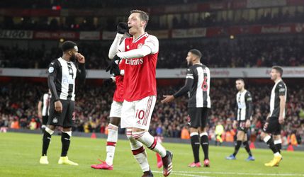 Sklamaný Mesut Özil: Moja oddanosť Arsenalu zostala neopätovaná