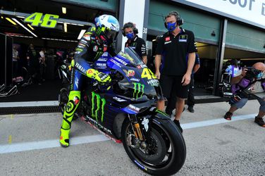 MotoGP: Valentino Rossi mal pozitívny test na koronavírus