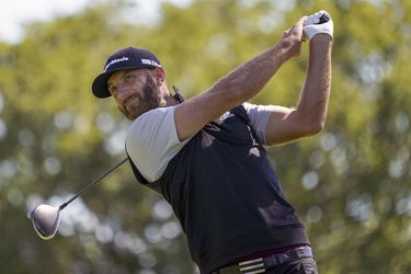 Golf: Líder svetového rebríčka Dustin Johnson mal pozitívny test na koronavírus