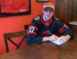 NHL: Ottawa Senators uzavreli zmluvu s ruským nováčikom Sokolovom
