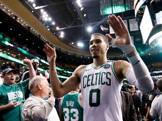 NBA: Boston predĺžil zmluvu s Tatumom o päť rokov