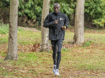 Eliuda Kipchogeho čaká pred obhajobou zlata v Tokiu aj maratón v Hamburgu