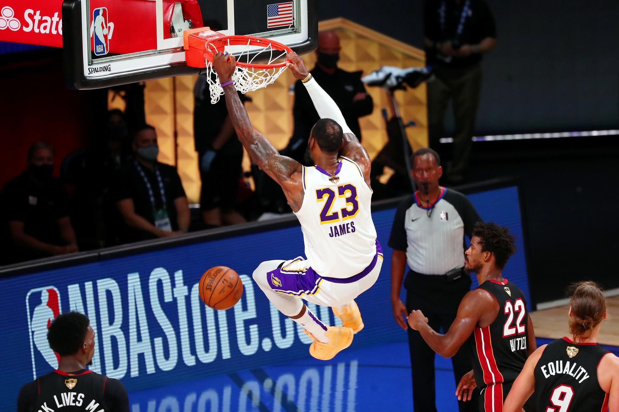 LeBron James dominoval vo finálovej sérii NBA