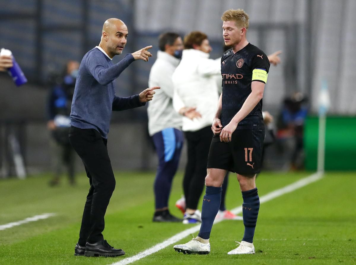 Pep Guardiola a Kevin De Bruyne.