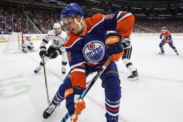 Jesse Puljujärvi sa vracia do profiligy, podpísal dvojročnú zmluvu s Edmontonom