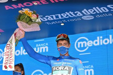 Giro: Peter Sagan sa cíti zvláštne v modrom drese, s druhým miestom je spokojný