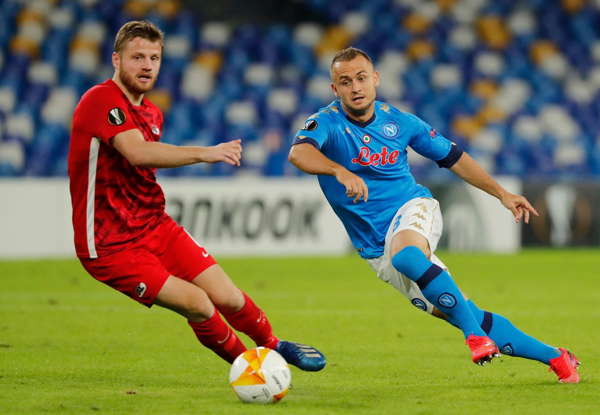 Stanislav Lobotka v zápase SSC Neapol - AZ Alkmaar