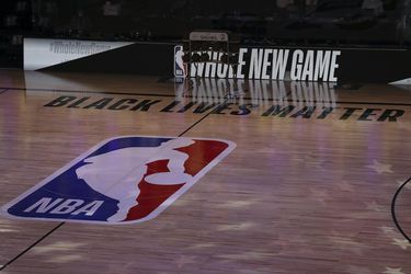 NBA: Bryanta, Duncana a Garnetta uvedú do Siene slávy v máji