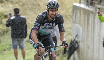 Giro: Peter Sagan šetril sily, upršanú 12. etapu zvládol najlepšie Jhonatan Narváez