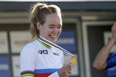 Cyklistika-MS: Van der Breggenová s ďalšou zlatou medailou, napodobnila historické double