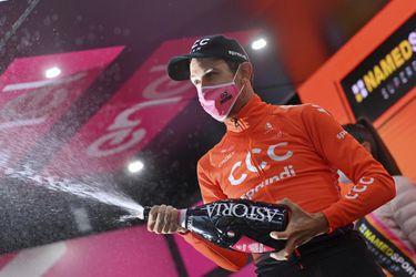 Giro: Tím CCC sa dočkal víťazstva na poslednú chvíľu, ale odmeny neuvidí