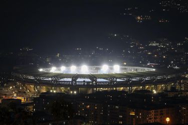 Starosta Neapola navrhol pomenovať štadión po zosnulom Maradonovi