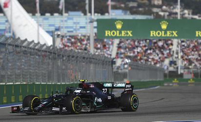 Veľká cena Ruska: Potrestaný Hamilton nevyrovnal Schumacherov rekord, víťazom Bottas