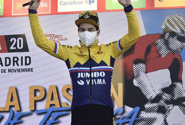 Vuelta: Primož Roglič vyhral časovku a opäť si obliekol červený dres