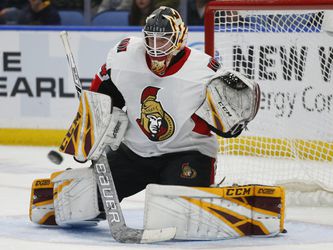Ottawa Senators uzavrela kontrakt s brankárom Daccordom