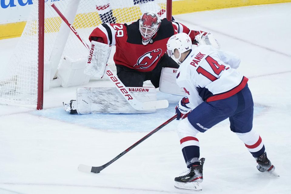 Richard Pánik v zápase New Jersey Devils - Washington Capitals