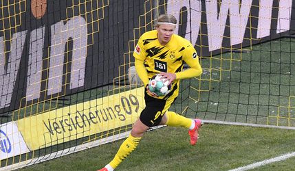 Borussia Dortmund môže opäť ďakovať Haalandovi. Nórsky mladík píše históriu