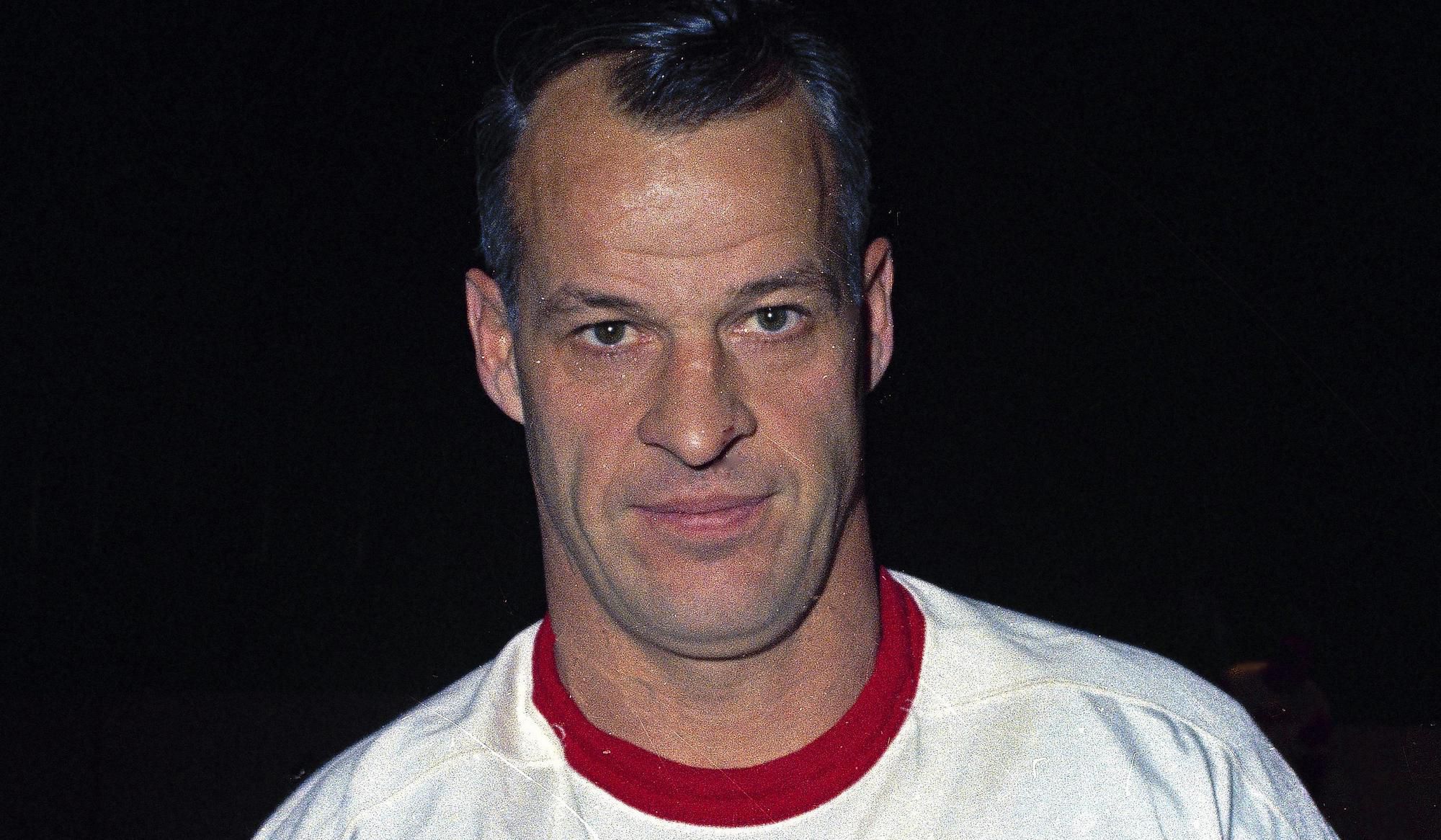 Jeden z najlepších hokejistov histórie Gordie Howe.