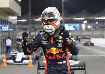 Jos Verstappen chce syna Maxa v rovnakom aute ako Hamilton: Čaká na to celý svet