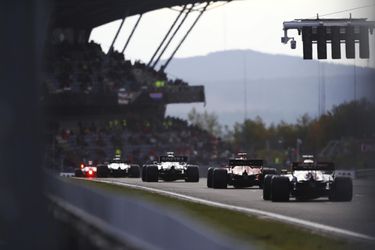 Formula 1 sa dostáva do patovej situácie, po Honde hrozia odchodom aj ďalšie dva tímy