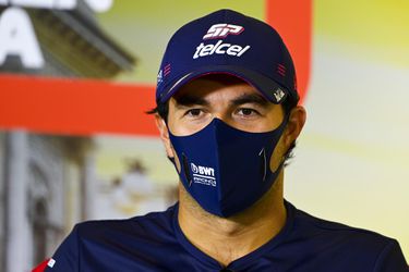 Red Bull našiel náhradu za Alexa Albona, angažoval Mexičana Sergia Pereza