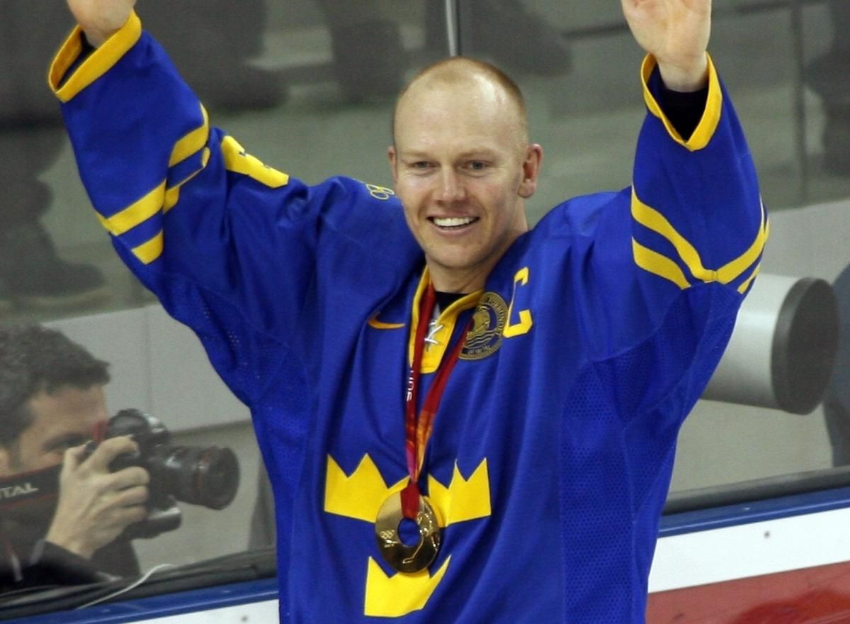 Mats Sundin v drese Švédska.