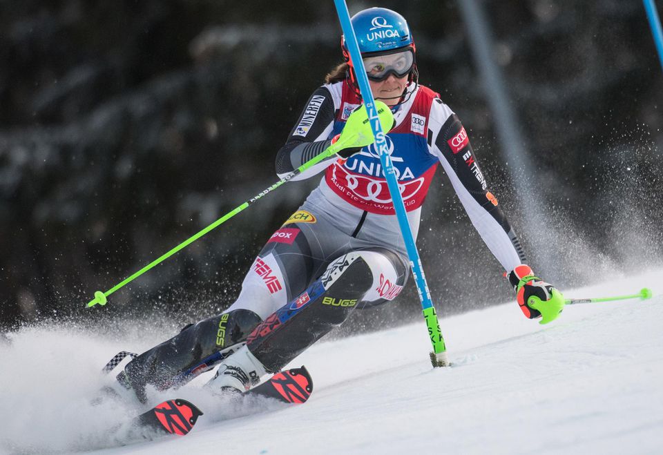 Petra Vlhová na trati počas slalomu Svetového pohára v alpskom lyžovaní v rakúskom Semmeringu