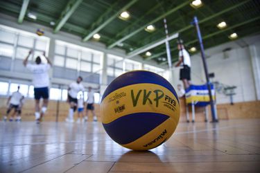 Slovenská volejbalová federácia pozastavila všetky súťaže okrem extraligy mužov a žien