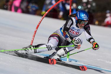 Petra Vlhová bojuje o medailu v 2. kole obrovského slalomu (MS v alpskom lyžovaní 2021)