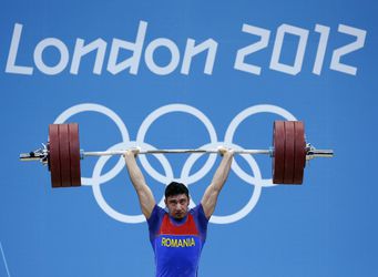 Dvaja rumunskí vzpierači musia pre doping vrátiť medaily z OH 2012