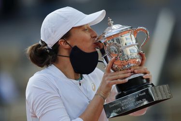 Ohlasy médií na triumf Swiatekovej na Roland Garros: Iga je kráľovná Paríža