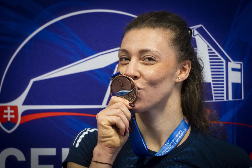 športová gymnastka Barbora Mokošová s bronzovou medailou z ME 2020