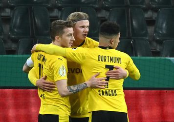 Borussia Dortmund predviedla neuveriteľnú kombináciu zo svojej polovice, ktorú zakončila gólom