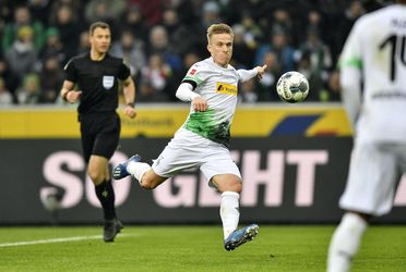 Mönchengladbach predĺžil zmluvu so švédskym obrancom Oscarom Wendtom