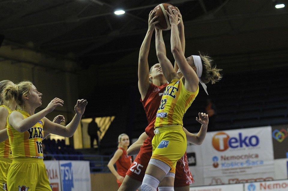 Basketbalistky Young Angels Košice v zápase proti tímu Dubček Bratislava