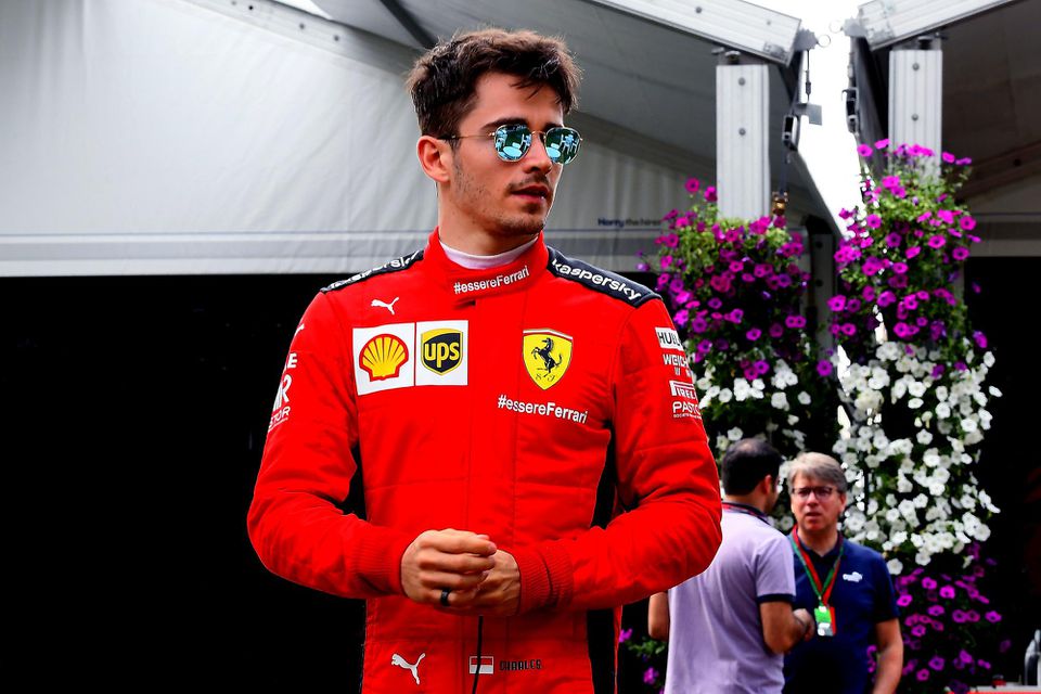Jazdec tímu Ferrari Charles Leclerc.