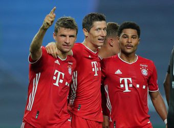 Bayern Mníchov splnil proti Lyonu úlohu favorita, hviezdou večera Serge Gnabry