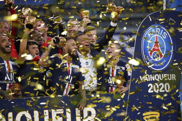 Paríž St. Germain získal doma všetky trofeje, aj posledný Ligový pohár