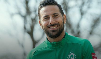 Claudio Pizarro bude chýbať Werderu Brémy niekoľko týždňov