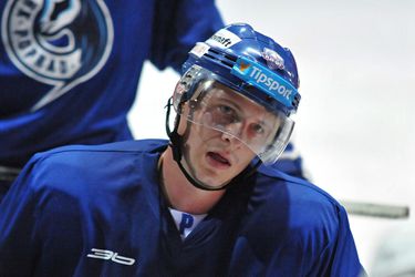 Dávid Bondra pokračuje v KHL, podpísal novú zmluvu