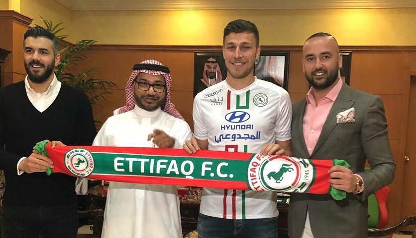 Filip Kiss v FC Ettifaq.