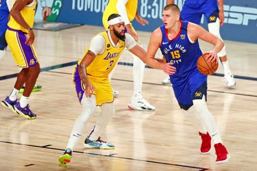 NBA: Los Angeles Lakers zdolali Denver a ujali sa vedenia vo finále konferencie