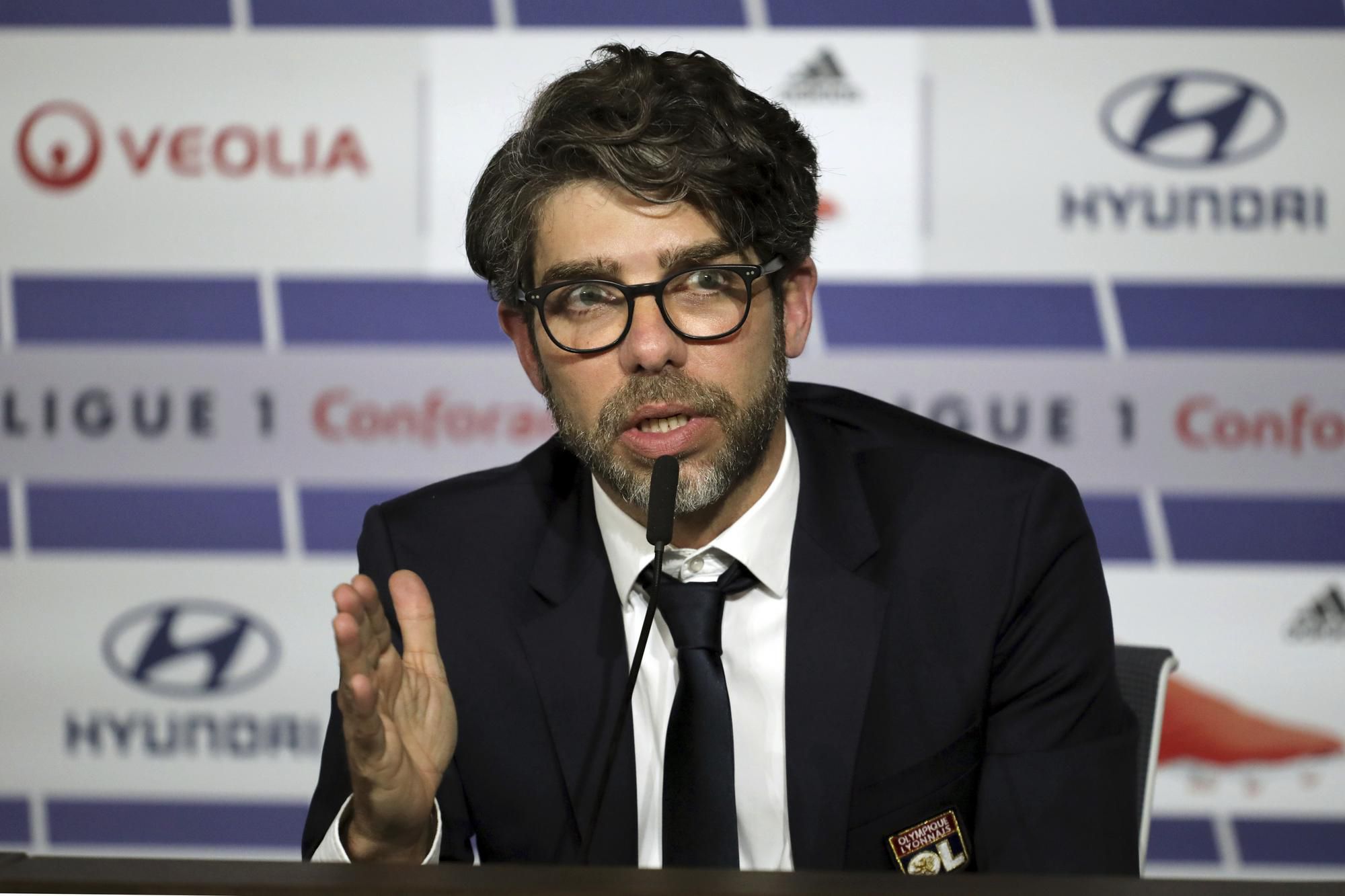 Juninho Pernambucano.