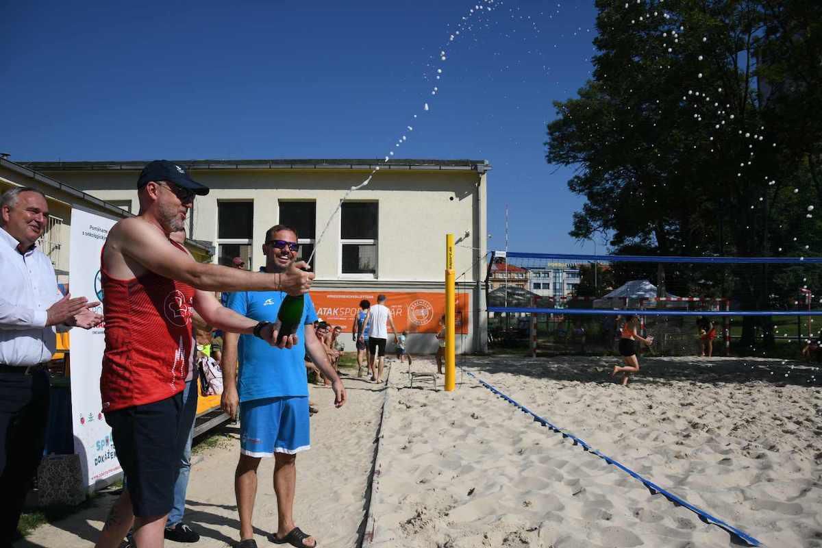 Kst prvého profesionálneho ihriska na plážový volejbal v Prešove.