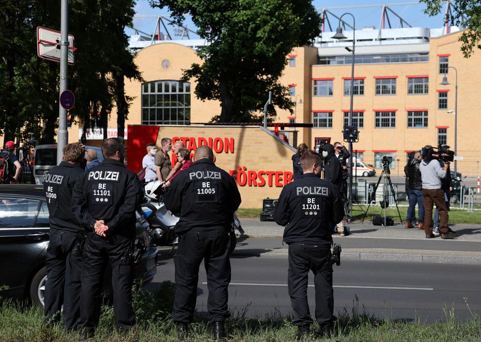 Polícia pred štadiónom Unionu Berlín