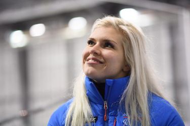 Nórska parahokejistka si zastane miesto na ľade aj v nemocnici