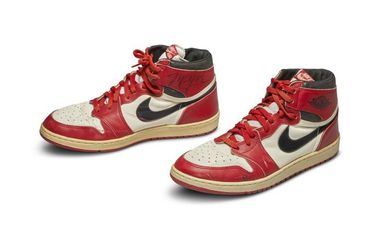 Topánky Michaela Jordana z roku 1985 vydražili za rekordnú sumu