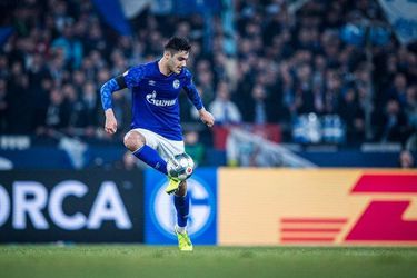 Stredopoliar Suat Serdar si už v tejto sezóne za Schalke nezahrá